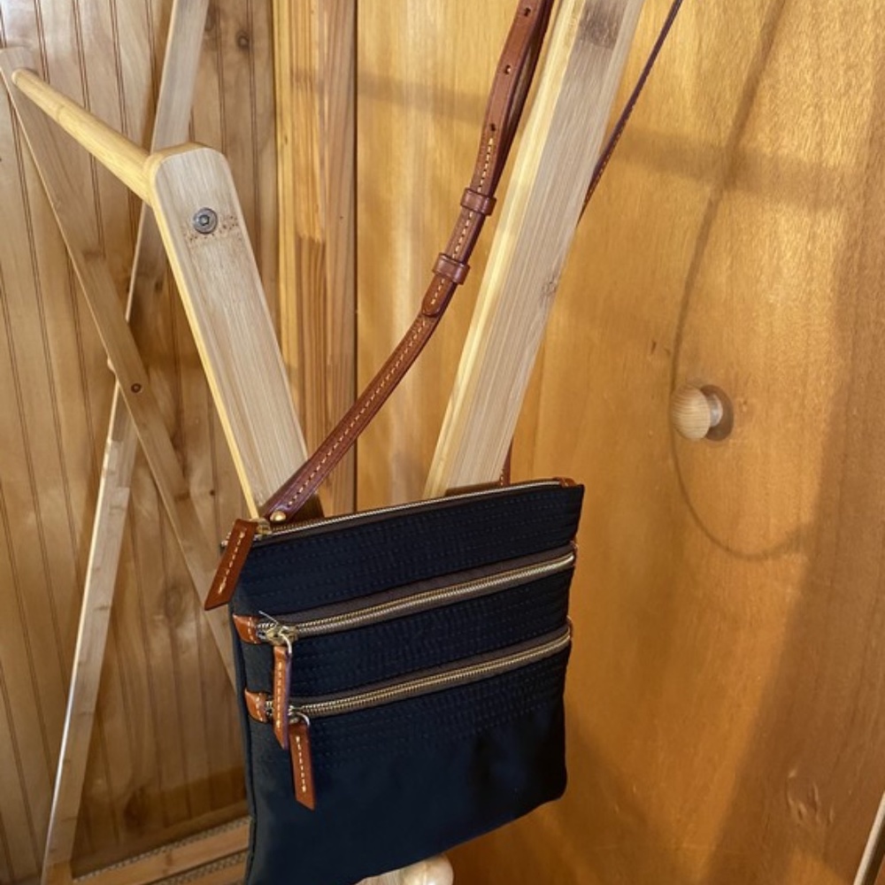 Dooney crossbody bag